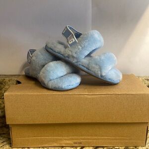 Ugg toddler girl size 8